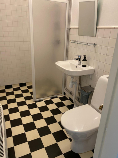 Bathroom 4, Café Mandeltårtan B&B VillaFloraViola, Ronneby