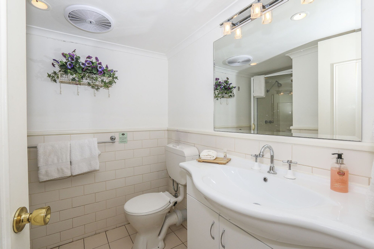 Bedroom 4, Rosebridge House Bed & Breakfast Adult Retreat, Kalamunda