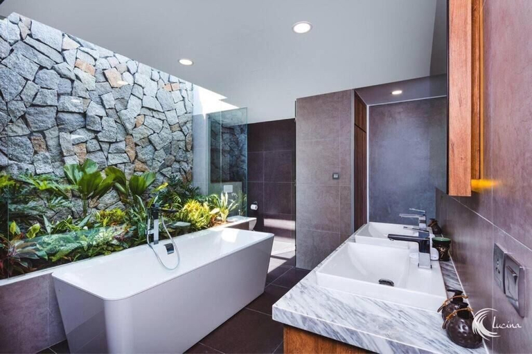 Bathroom 3, Anna Victorya Beach Villa, Nha Trang