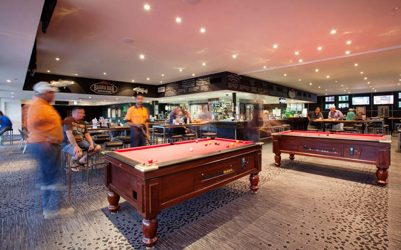 Food & Drinks 4, Vale Hotel, Aitkenvale
