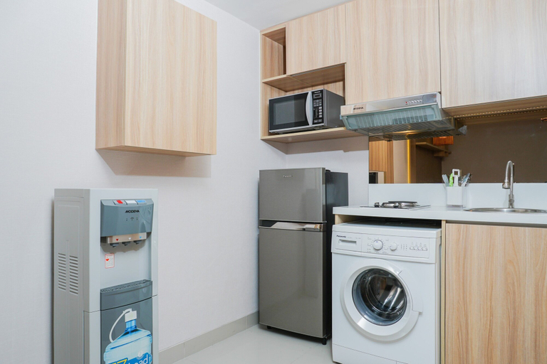 Others 4, Clean and Elegant 1BR at The Oasis Apartment By Travelio, Cikarang