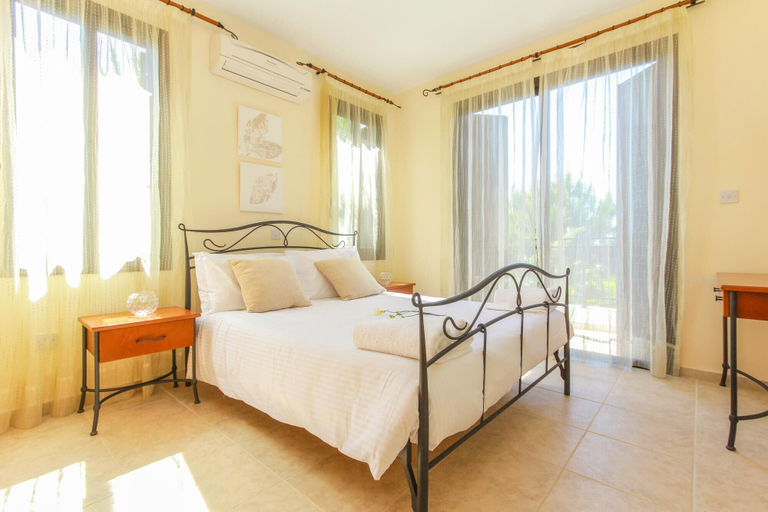 Bedroom 4, Villa Anna