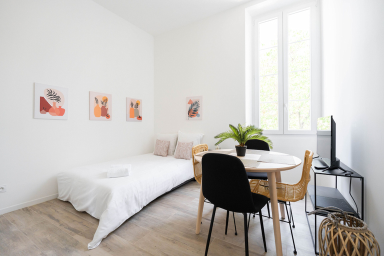Bedroom 2, LE CONCORDE COMPLEXE 3 appartsTerrasse, Bouches-du-Rhône