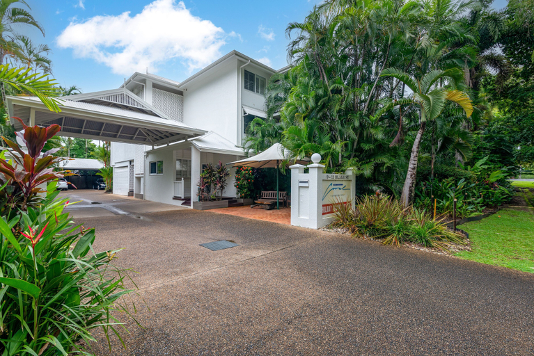 Exterior & Views 2, Seascape Holidays - Coral Apartments, Douglas