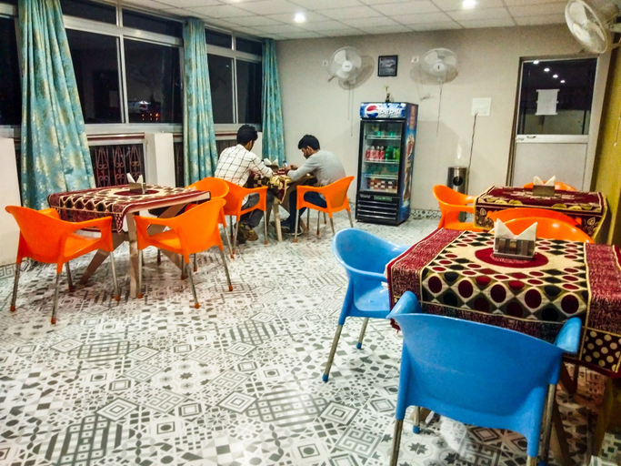 Food & Drinks 5, Dwivedi Hotels Sri Omkar Palace, Chandauli