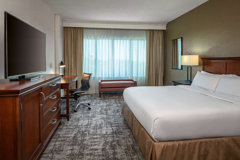Bedroom 3, Hilton Greenville, Greenville