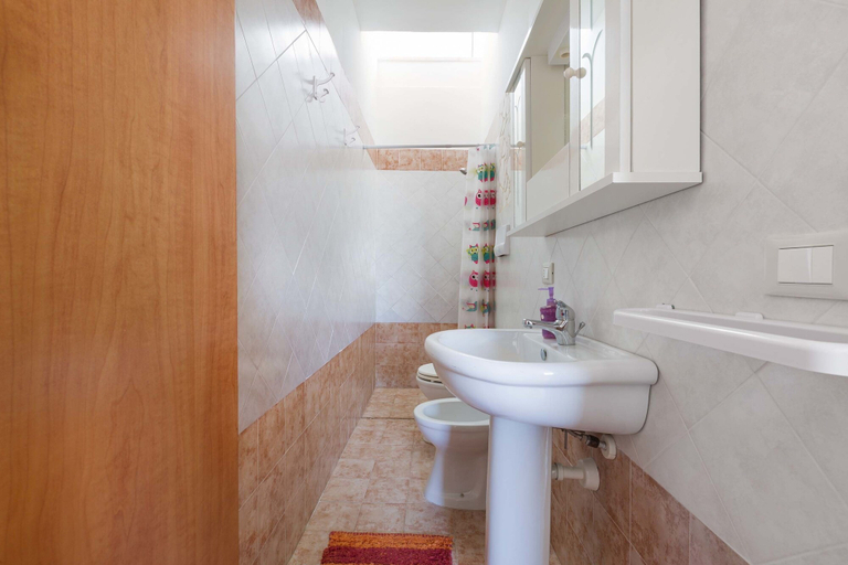 Bathroom 3, Villetta Teresa, Lecce