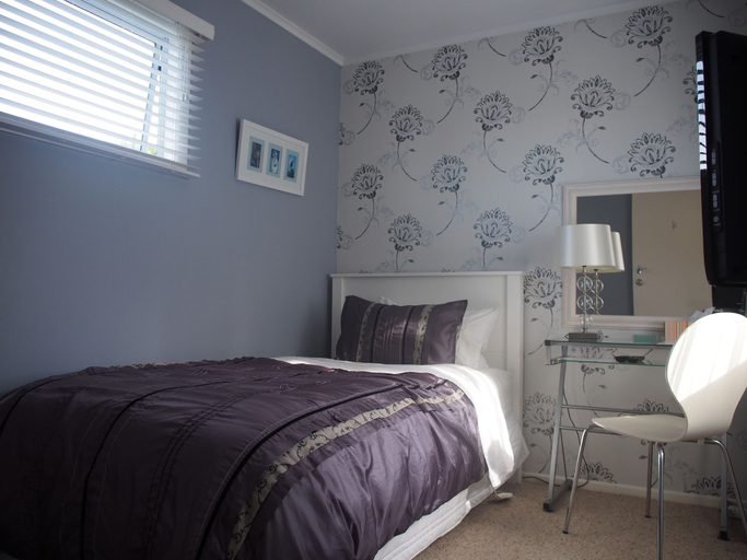Bedroom 3, 16 Havelock, New Plymouth