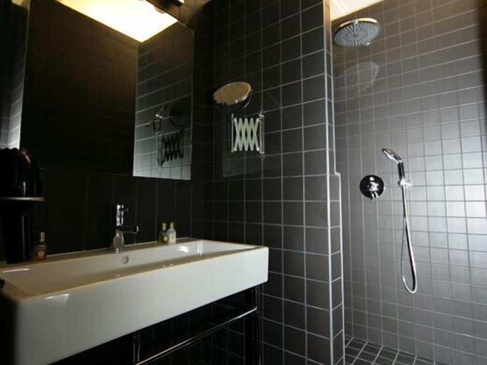 Bathroom 5, L'Hôtel Particulier, Meurthe-et-Moselle