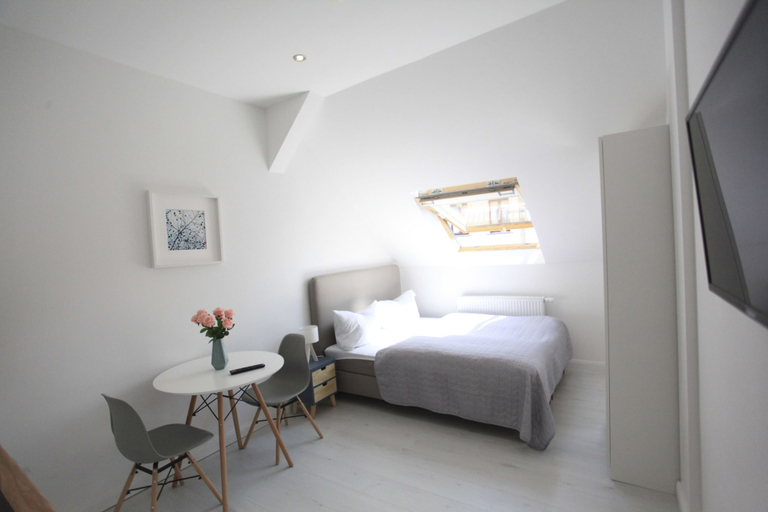 Bedroom 3, Zollikof Aparts - Sauna & Studioapartments, Leipzig