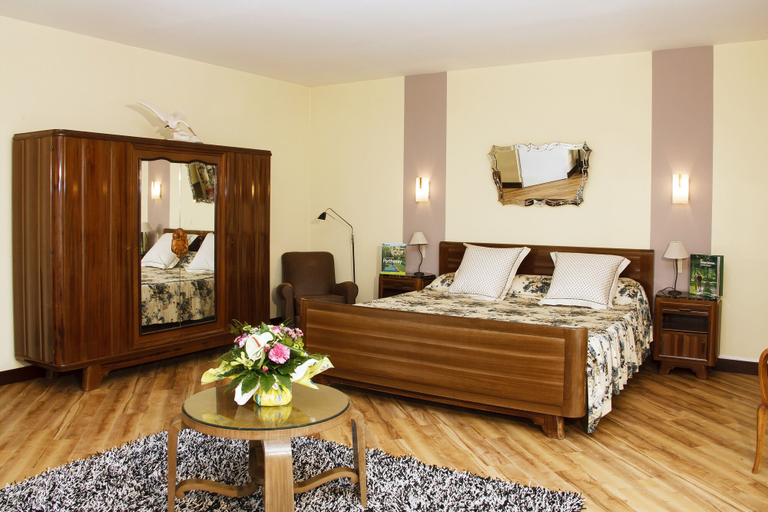 Bedroom 5, Villa Ayrault, Deux-Sèvres