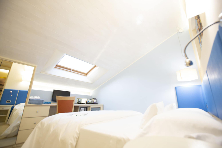 Bedroom 4, Portercole, Vibo Valentia