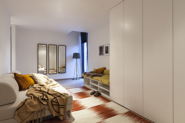 Bedroom 3, Unit 3 - Modern Smart Home Triplex Private Garden & Parking, Bruxelles