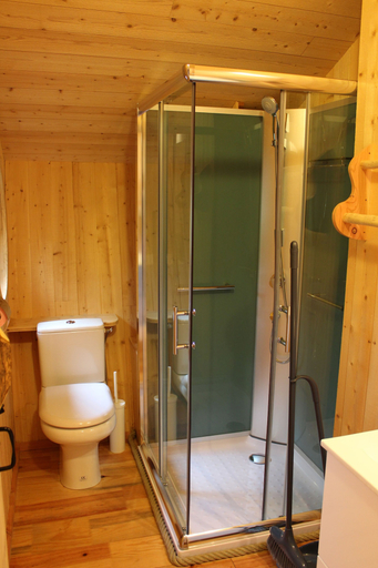 Bathroom 4, Cabanes et Lodges du Belvedere, Ain