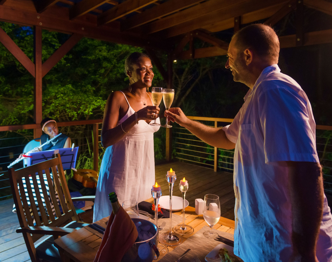 Food & Drinks 5, Secret Bay