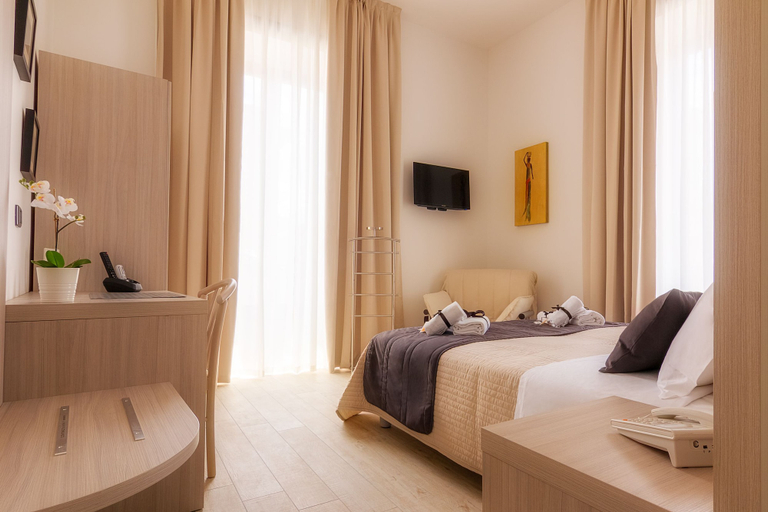 Bedroom 3, Mariella's House, Caserta