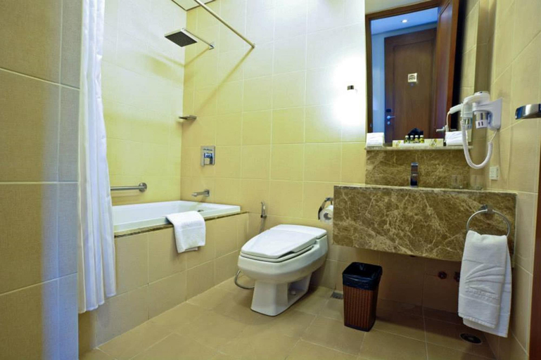 Bathroom 4, SanTomas Suites, Santo Tomas