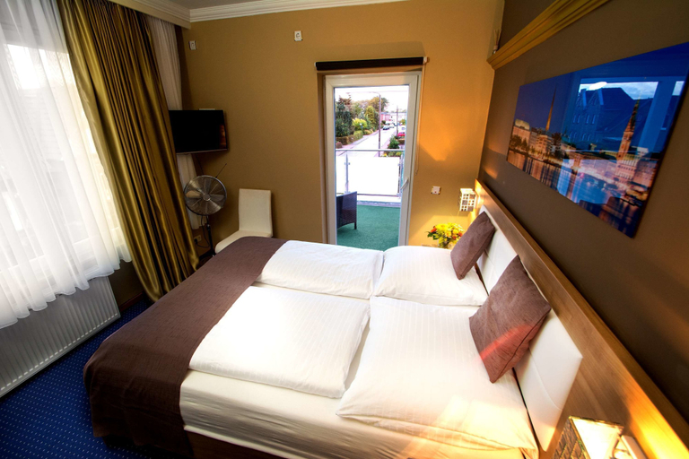 Bedroom 4, C&S Hotel, Pinneberg