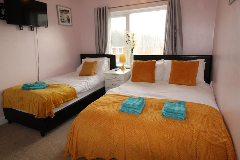 Bedroom 2, Dryden House, Derbyshire