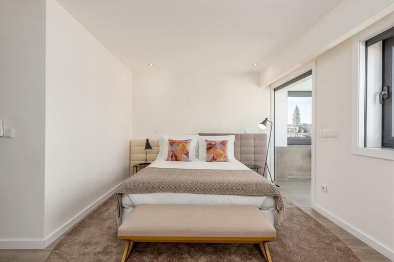 Room 2, RA - Santa Catarina in Oporto, Porto
