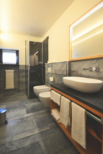 Bathroom 4, Meublè La Betulla, Sondrio