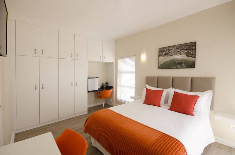Bedroom 4, Small Bay Guest House, City of Cape Town