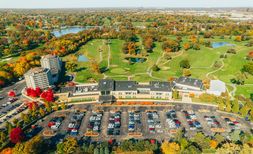 Exterior & Views 16