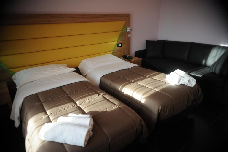 Bedroom 3, Ostia Antica Suite BB, Rome
