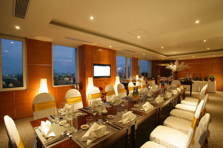Food & Drinks 5, The Palmy Hotel y Spa, Hoàn Kiếm