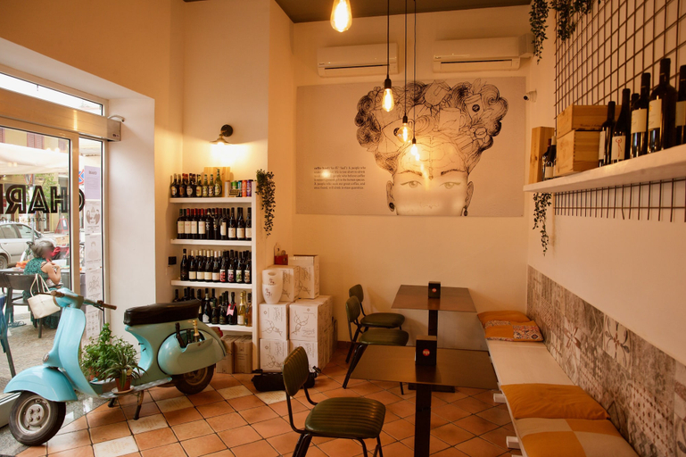 Others 5, Camere Pula, Cagliari