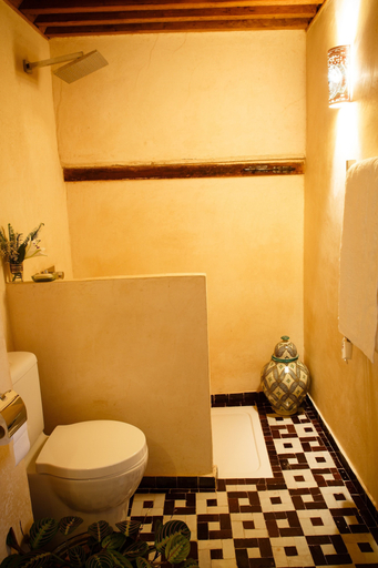 Bathroom 4, Riad Idrissy, Fès