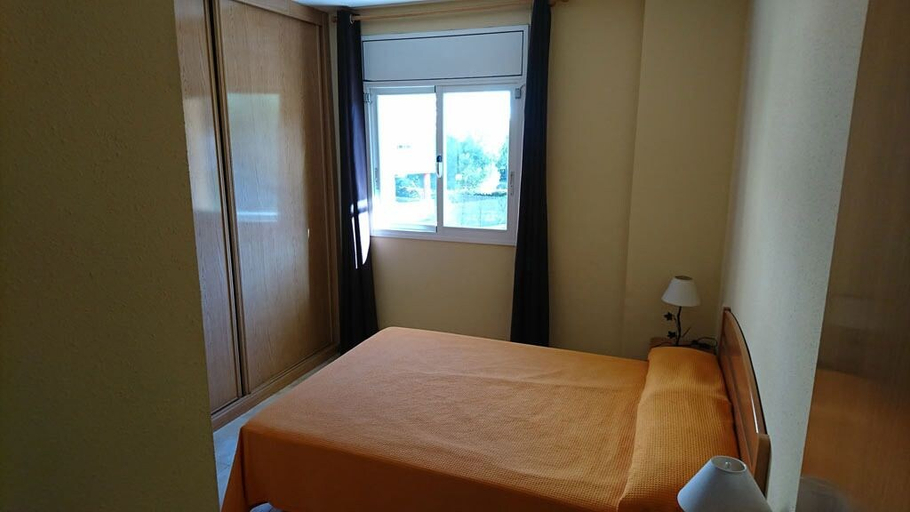 Bedroom 3, Joyapartments Golden Pineda, Tarragona