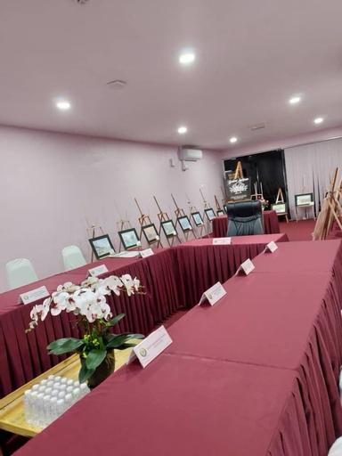 Business Facilities 19