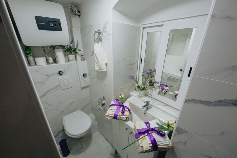 Bathroom 5, Apartment and Room Old Town, Split