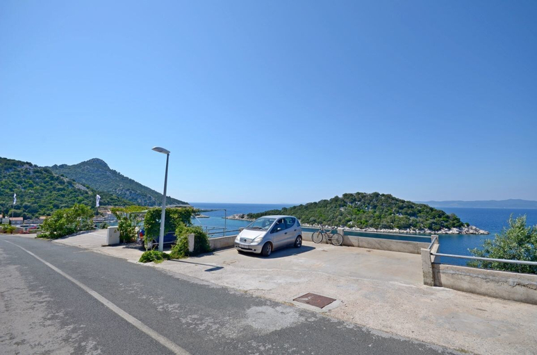 Others 4, Apartments and Rooms Barbara, Lastovo