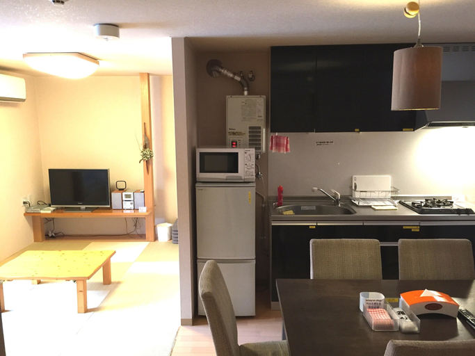 Others 5, Winkel Village, Otaru