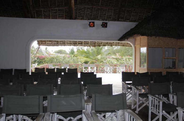 Food & Drinks, Crystal Bay Resort, Kilifi North