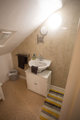Bathroom 4, Sandgate 2-bed Apartment in Ayr Central Location, South Ayrshire