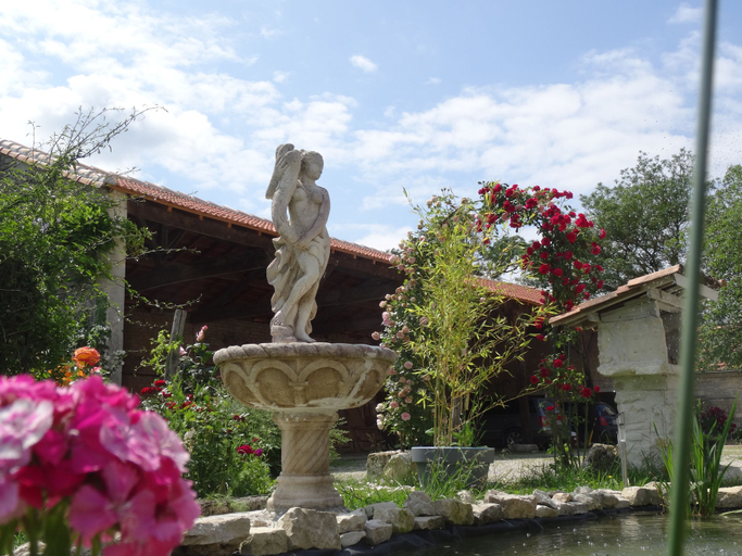 Exterior & Views 2, La Fontenelle chambres d'hôtes, Charente