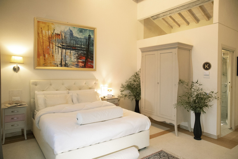 Bedroom 2, Villa Cornaro Tourist Suites, Verona