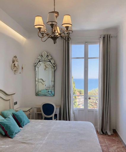 Bedroom 3, Hotel Normandy, Alpes-Maritimes