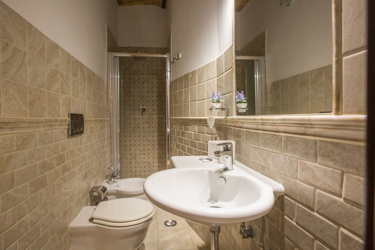 Bathroom 3, Residenza Sistina, Rome
