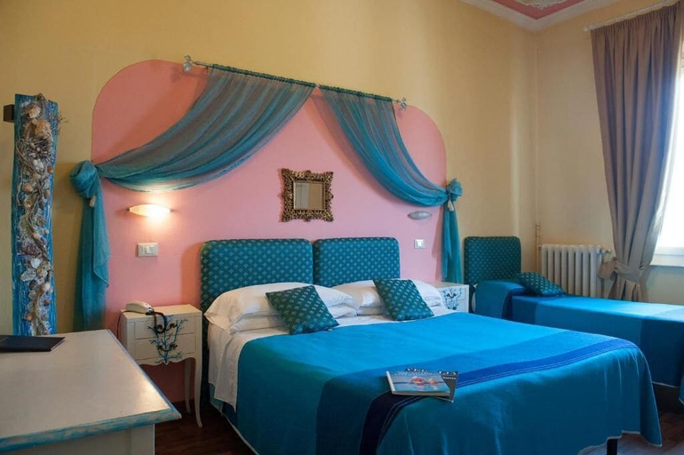 Bedroom 3, Hotel Marchionni, Lucca