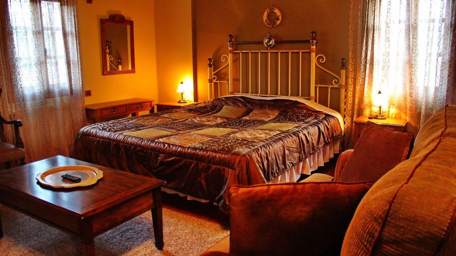 Bedroom 2, Archontiko Panagoula, Thessaly