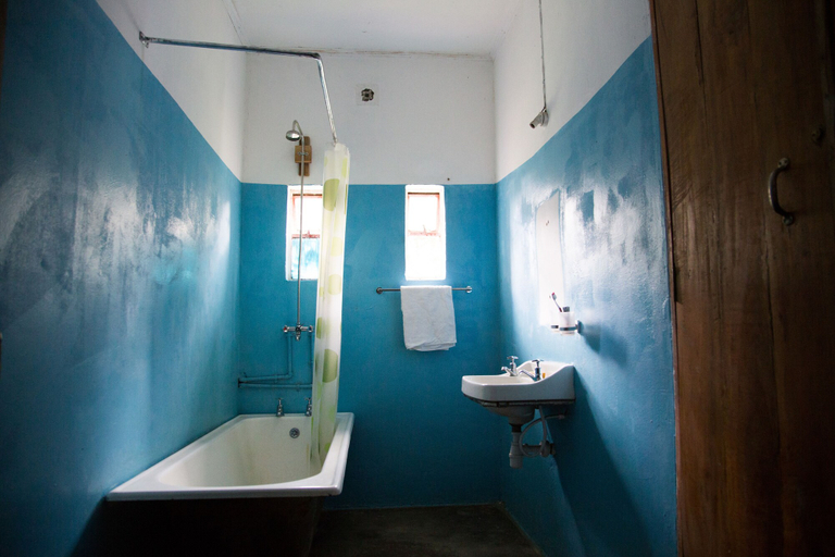 Bathroom, Kaswende Farm, Meru