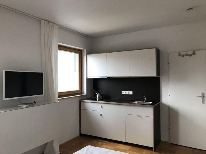 Others 5, Seehaus Familie Leifer, Gmunden