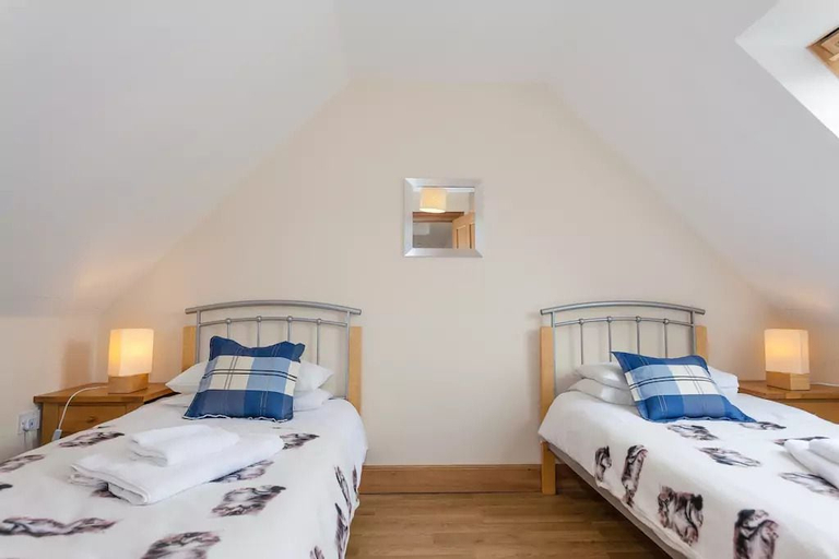 Bedroom 4, Williamscraig Holiday Cottages, West Lothian