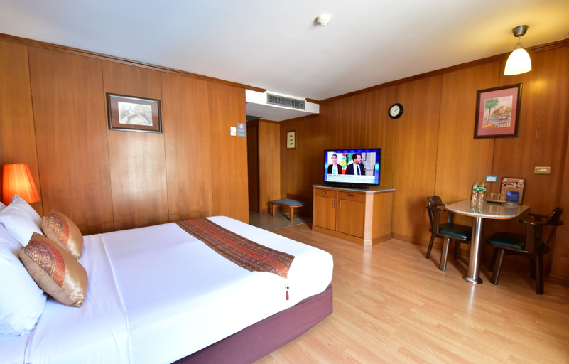 Bedroom 5, Dynasty Inn Pattaya, Pattaya