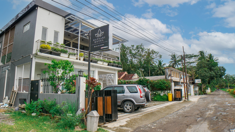 Exterior & Views 1, Hapsari Hotel Syariah, Kulon Progo