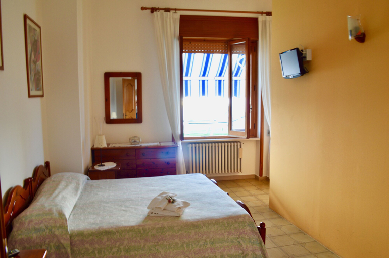 Room 2, Suites Piazza Umberto, Lecce